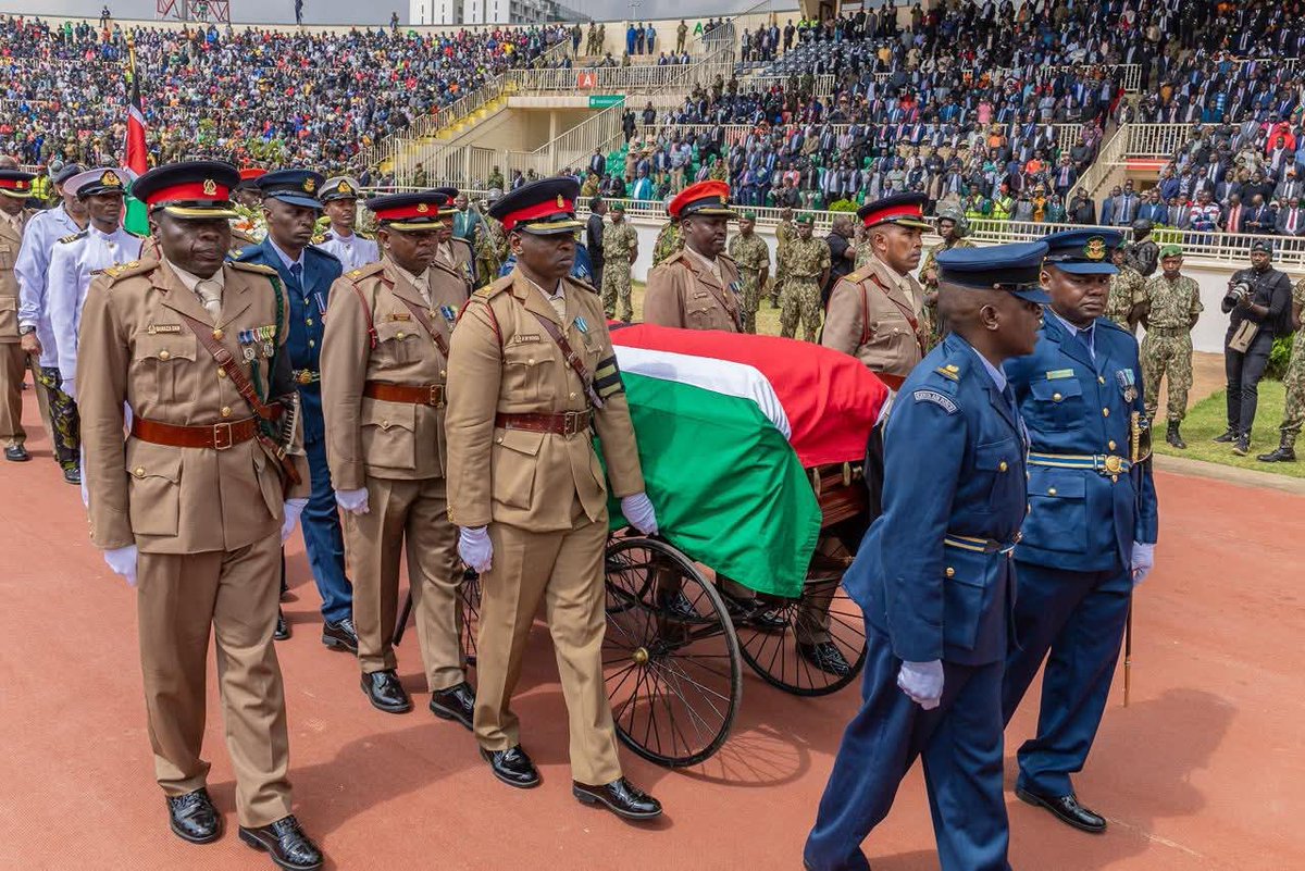 johnnjenga's tweet image. President William Ruto, by directing Raila Odinga be accorded a State Funeral, military honours &amp;amp; State protocols, and availing State resources towards Raila Odinga&apos;s funeral has done absolutely well to dignify a true Statesman. We give credit where it is due. ⚖️ #RIPRailaOdinga