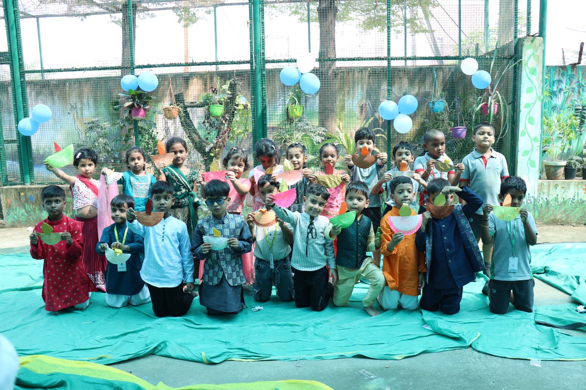iamdmkrishna's tweet image. Every Diwali diya decorated by our students tells a story of imagination, effort and celebration.

#krishnavikash #kvgi #Diwali #diya