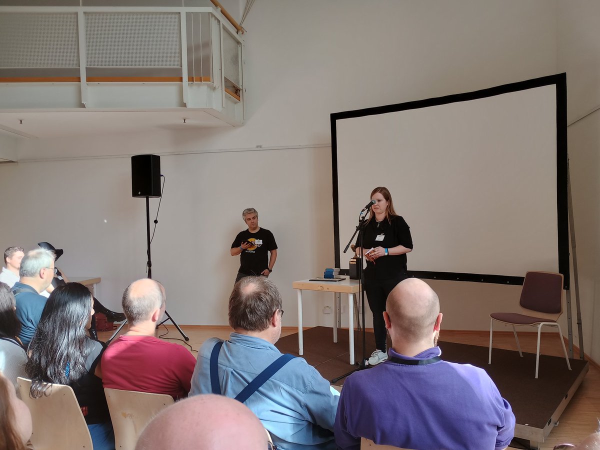 #poetryslam auf dem <a href="/BuConDreieich/">Buchmesse Convent</a>