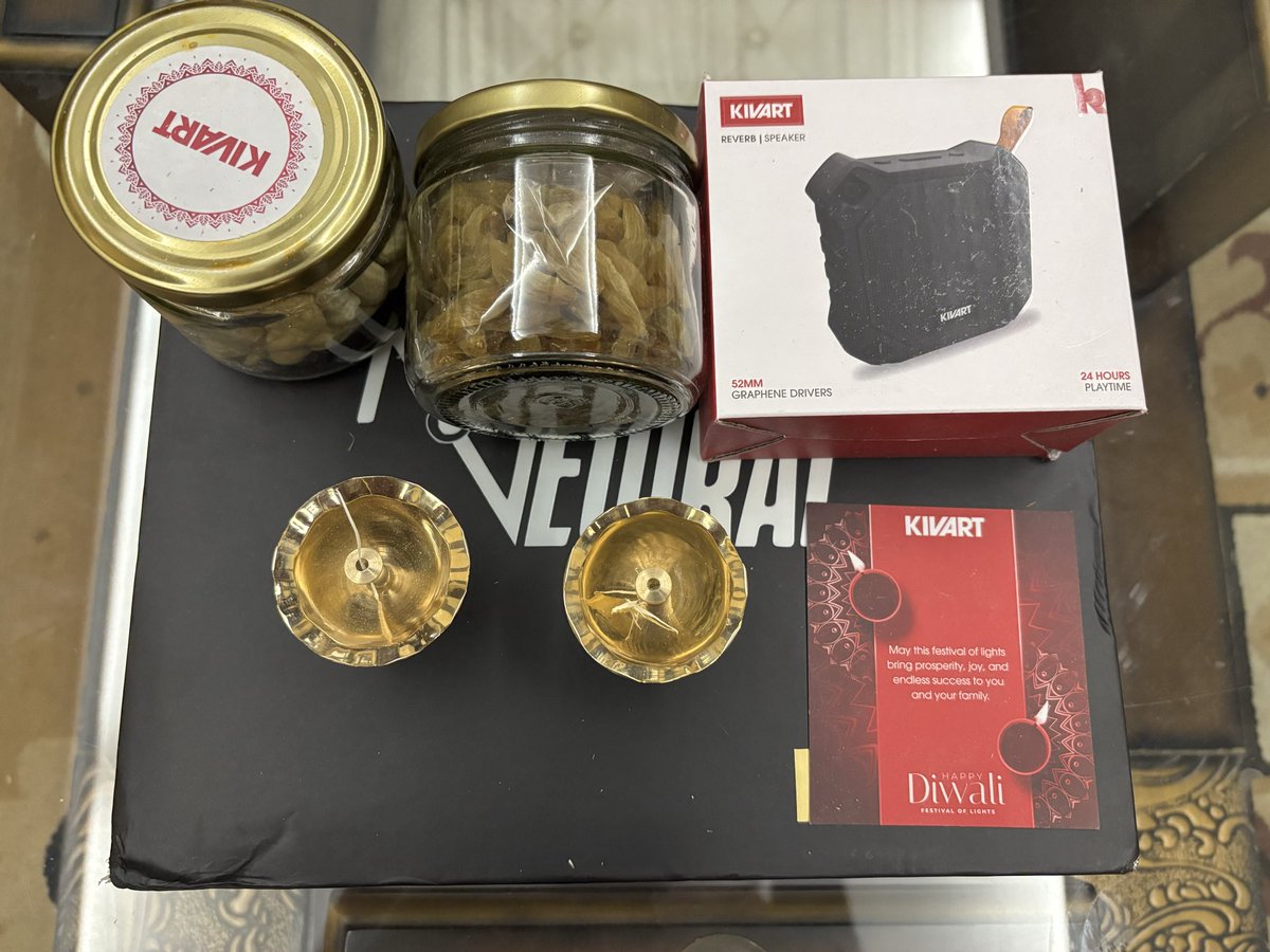 piyushgarg_dev's tweet image. Feels so good ❤️ Thanks a lot @ManWithCodes