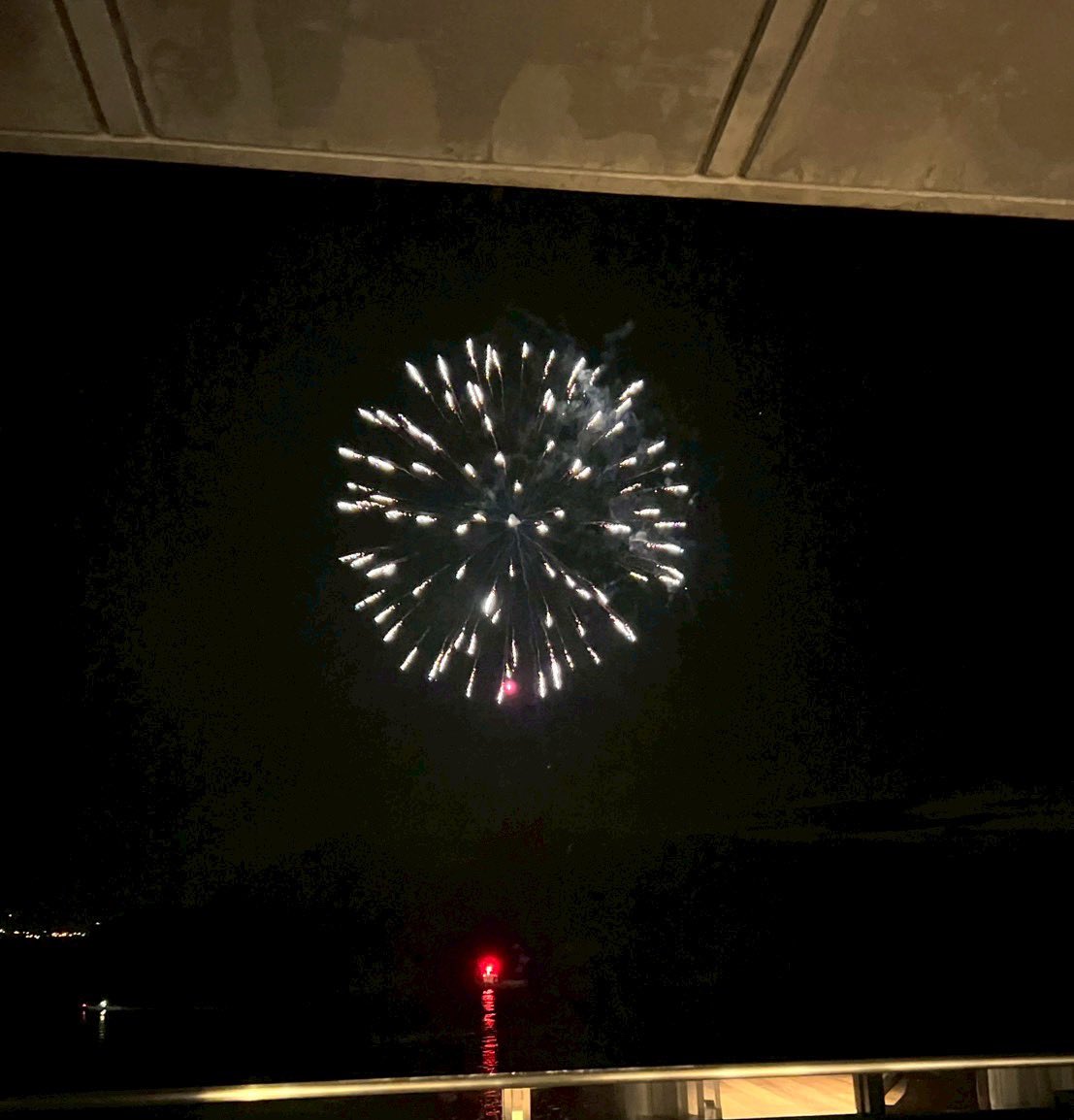 4日はまとめれそうにないのでとりあえず北海道旅行1,2日目
とりあえず色々美味いし色々綺麗だった