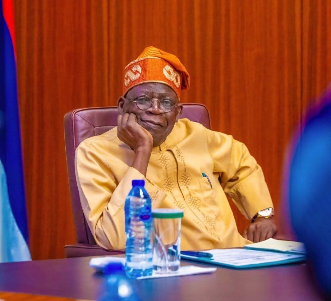 BREAKING: 🇳🇬Nigerian President Bola Tinubu Survives Alleged Coup Attempt.The Nigerian Defence Intelligence Agency (DIA) has reportedly detained a Brigadier-General and at least 15 senior military officers in Hawkins Majors and other ranks in a coordinated operation across Nigeria