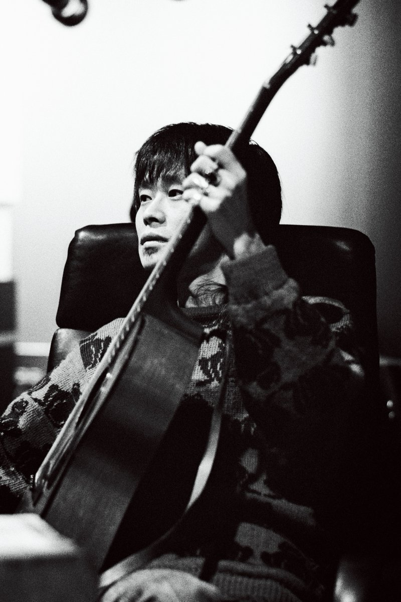 BRUTUS_mag's tweet image. 清志郎が、ラブソングを教えてくれた。

忌野清志郎のラブソングを挙げればキリがない。名曲「スローバラード」を筆頭に、「雨あがりの夜空に」「ラプソディー」「君が僕を知っている」etc.
清志郎の歌を聴くたびに、私たちはラブソングの素晴らしさを知る。

BRUTUS最新号は「ラブソング」