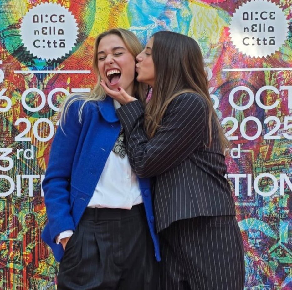 lunalaura is real