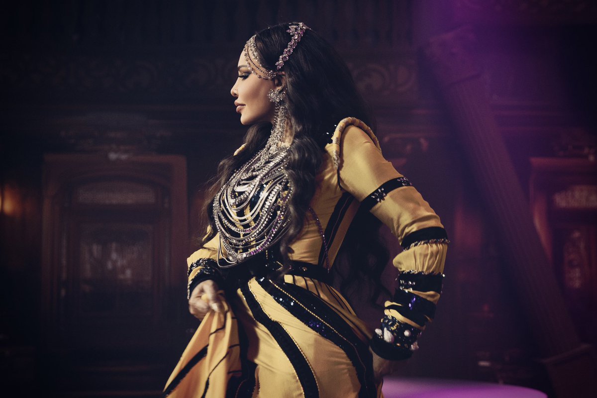 💛💛💛
#العناق_الأخير
#ahlam2025
#الله_يهب_له_حظ