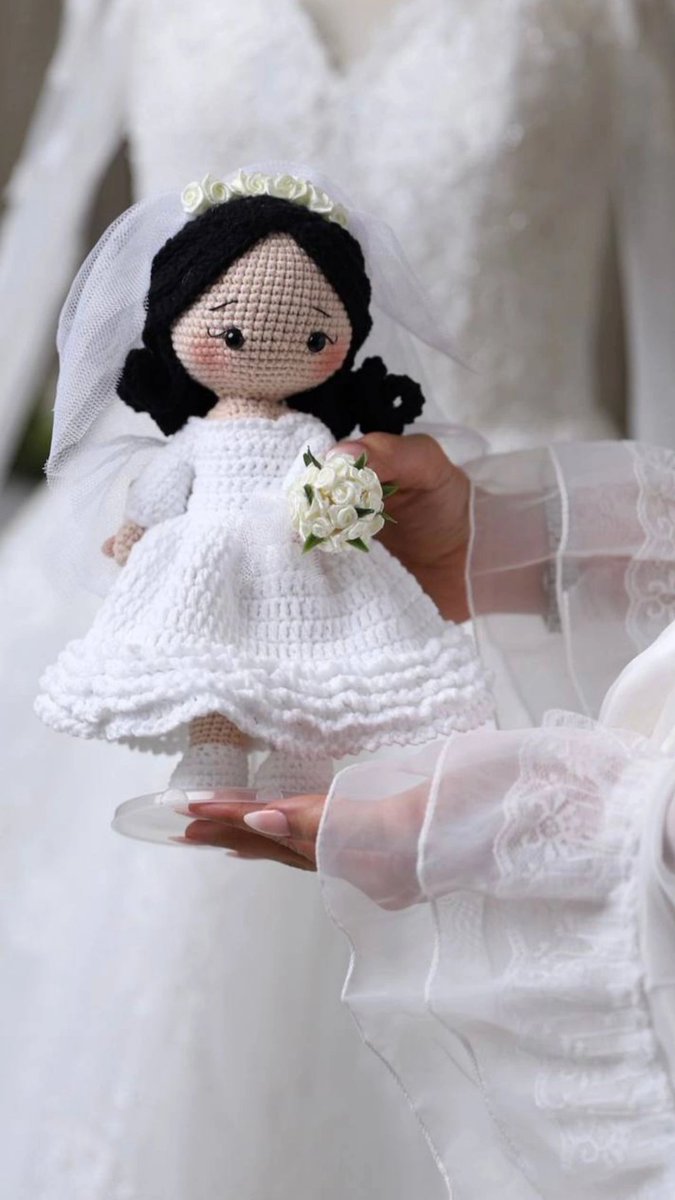 مغرمة بها 🥹❤️
استمتعت بها ومشاعري رقيقة جدًا لمن منحتها إياها..!
#كروشيه