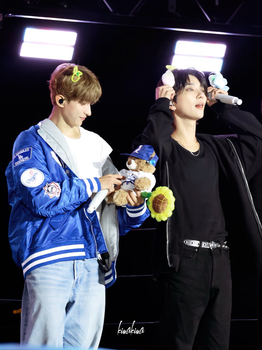 kinakina_ks's tweet photo. 20251017 New_

#겸슈세트 #Kyeomshu 
#도겸 #DK #조슈아 #JOSHUA
#SEVENTEEN #세븐틴 https://t.co/n2JVAmXgKC