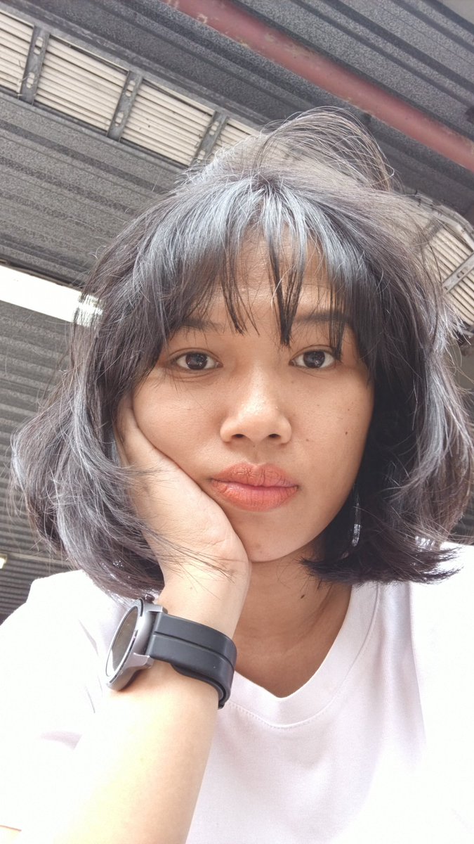 imaadew's tweet photo. AAAAAAA RAMBUT PENDEK LAGI 🤏❤ https://t.co/xRzVvvZjmF
