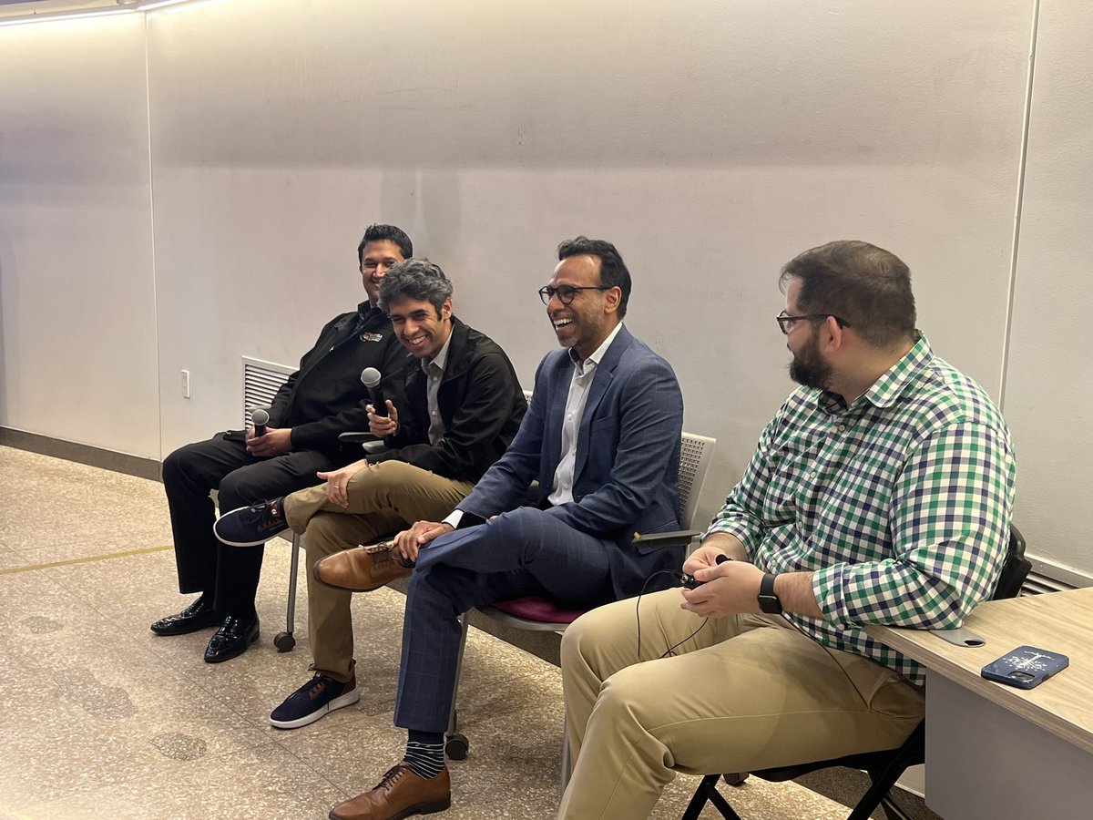 Anu Gayathri tweet media