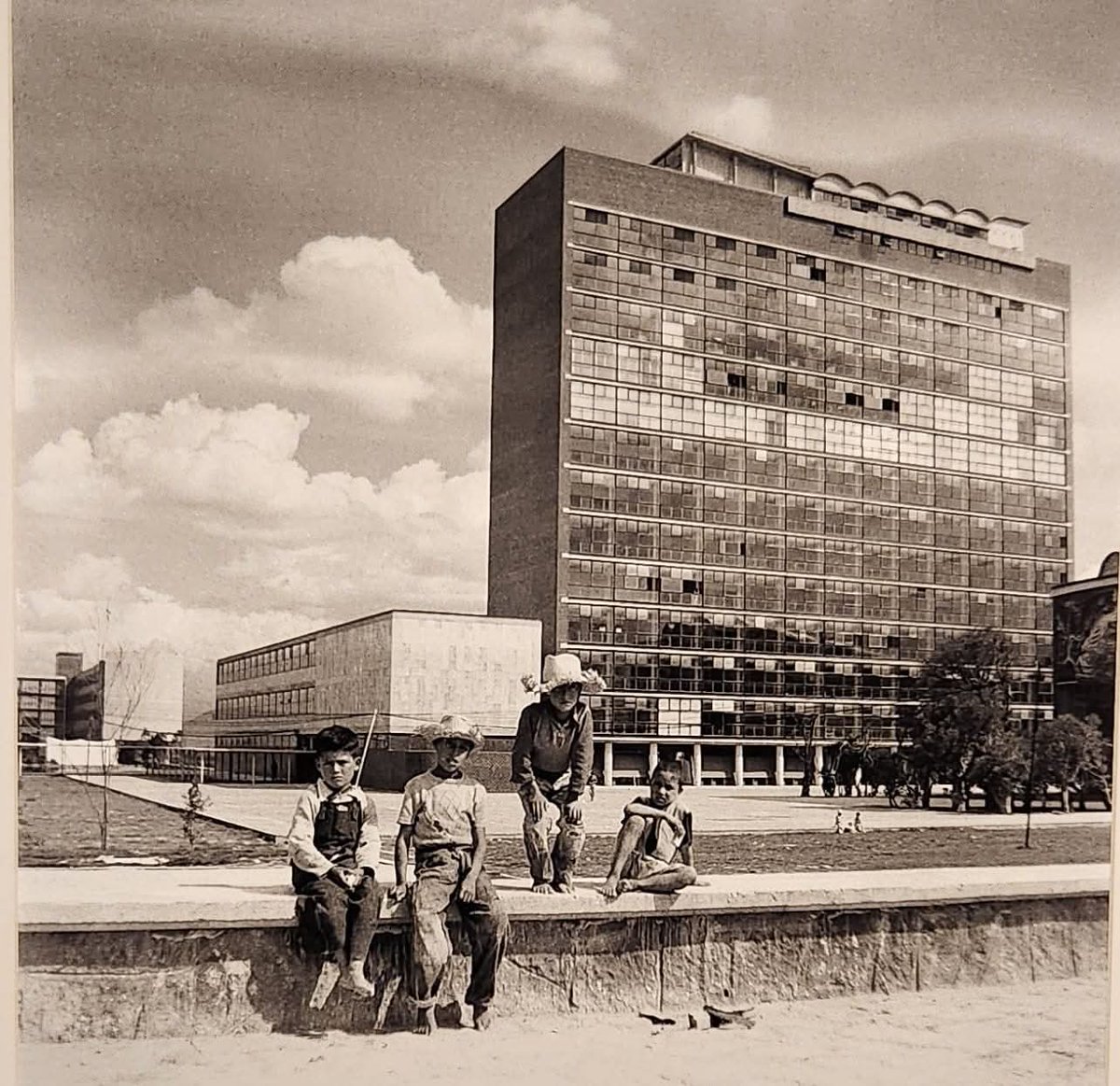 UNAM 1952.
Héctor García Cobo
