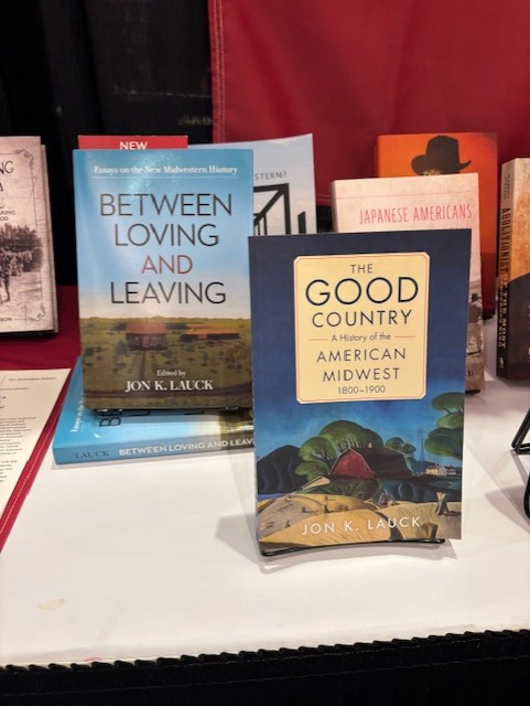 Midwest books from <a href="/OUPress/">OU Press</a> spotted at the Western History Association conference in New Mexico <a href="/WhaHistory/">Western History Association</a> <a href="/ElenaTamulevich/">Alessandra Elena Jacobi Tamulevich</a> <a href="/ABerzanskis/">Andrew Berzanskis</a>