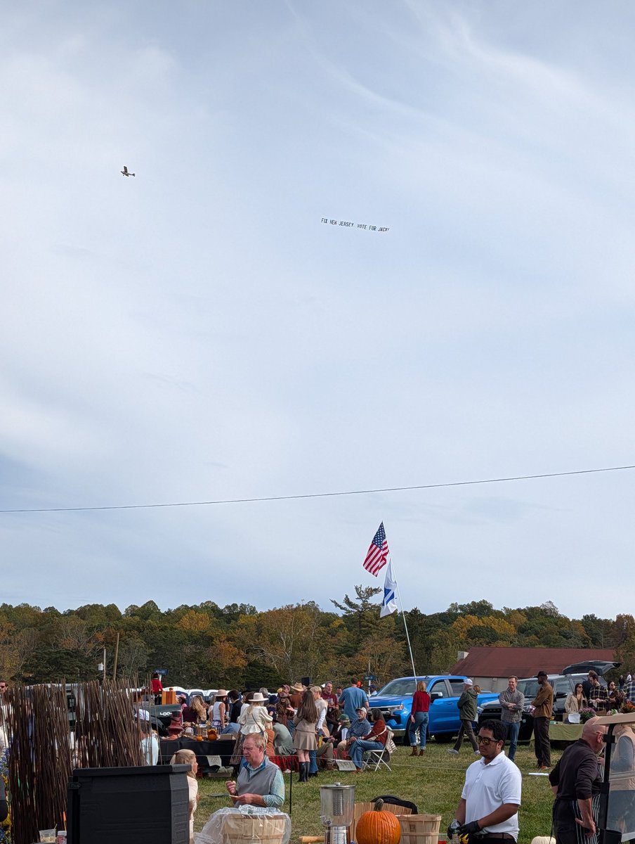 Spotted at the Hunt.  Fix NJ, vote for Jack