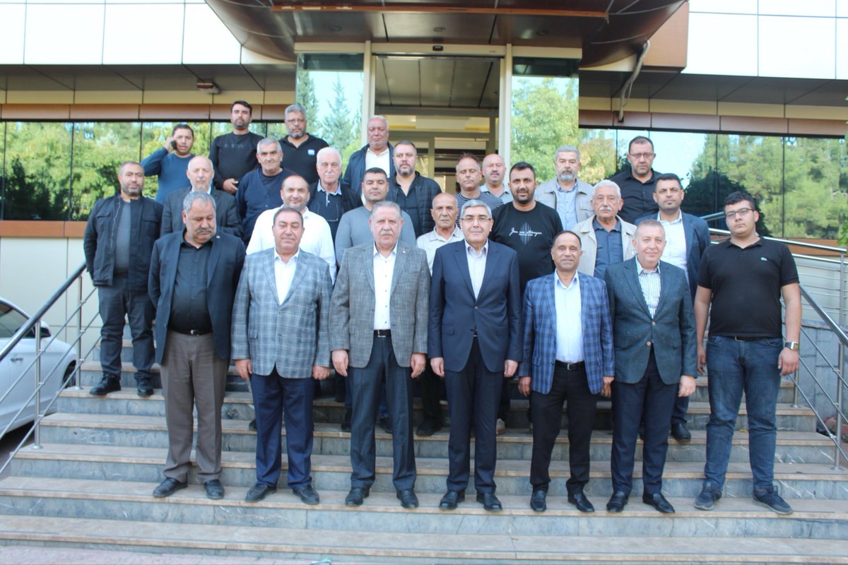 Küçük Sanayi Sitesi (KÜSGET) Yönetim Kurulu Başkanı Sayın Mustafa Kemal Güneş’e, ebediyete irtihal eden muhterem ablası Fatma Yeşildağ için taziye ziyaretinde bulunduk.

Cenab-ı Allah’tan, merhumeye gani gani rahmet; Mustafa Bey’e ve kederli ailesine sabırlar diliyorum.

Rabbim,