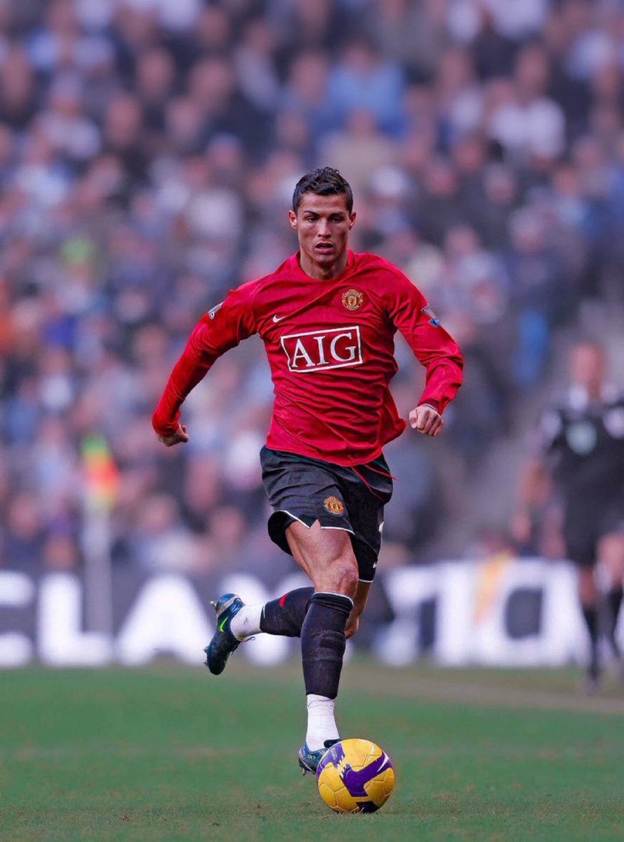 EPL_Gunlukleri's tweet image. Matthijs de Ligt: “Çocukken Şampiyonlar Ligi’ni izlerken hep Manchester United’ı ve Ronaldo’yu görürdüm. Bu yüzden onun hep büyük bir hayranı oldum.
O, kendi kuşağının en iyisi.”
