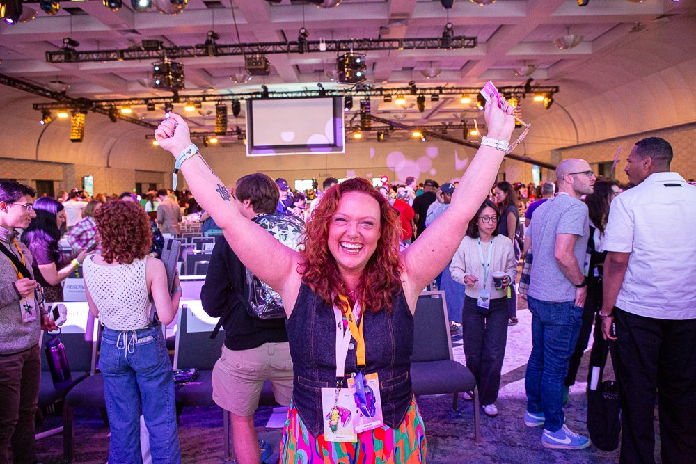 Solskynngaming's tweet photo. 🎉 HUGE ANNOUNCEMENT 🎉
We made Twitch Partner!! 💜✨

The most epic TwitchCon memory ever — we did it, fam!! Thank you for every lurk, laugh, sub, and hype moment that got us here. This community is pure magic and I’m so proud of what we’ve built together. 🦙💫
@djclancy999
@Twitch
#TwitchPartner #TwitchCon2025 #SolskynnGaming #Llampacas #DreamsDoComeTrue