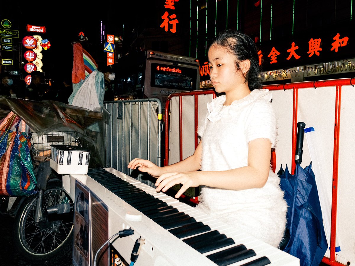 ༄sellena tweet media