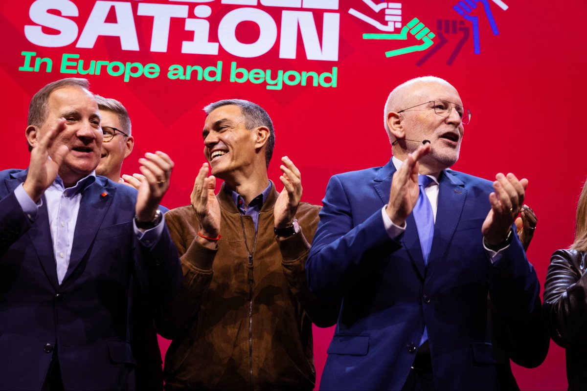F__Timmermans's tweet photo. Het PES Congres in Amsterdam zit erop. Goed om progressieve vrienden uit heel Europa te zien en spreken.

Samen bouwen we aan een samenleving die eerlijker en gelijkwaardiger is, in Nederland én in Europa. Samen vooruit! 🇳🇱🇪🇺 #PESCongress2025 https://t.co/6fumBGapzX