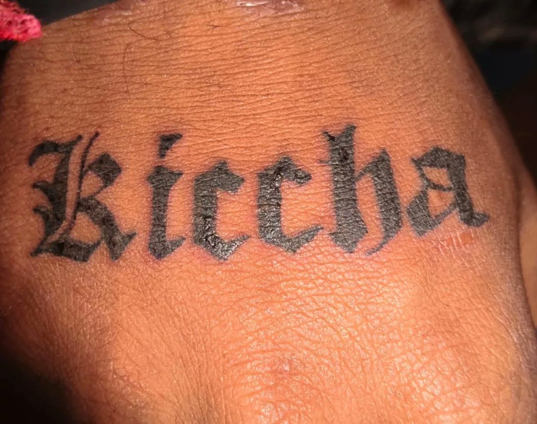 KarthikJanani5's tweet photo. 605 - 608
Around 55th Female Fan Tattoo Ansute 🫶..
#KicchaBOSS #BOSSTattoos https://t.co/7fPNIm05Ap