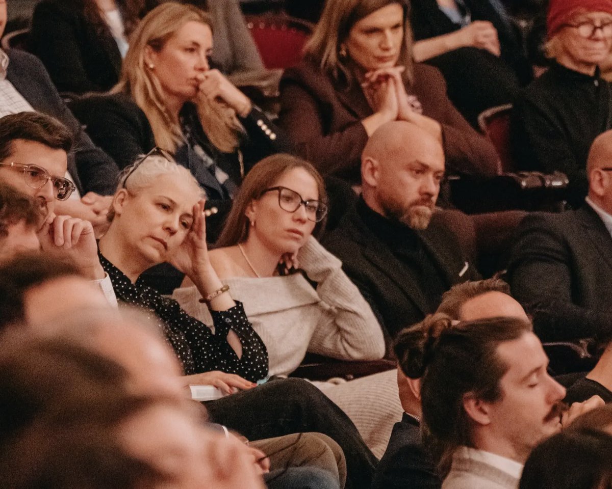 ChopinInstitute's tweet image. 🏆 We invite you to vote in the Audience Award poll of the 19th Chopin Competition. Votes can be cast for pianists who have qualified for the final: chopincompetition.pl/en/vote 

The results will be announced on October 21 on the competition website.

#chopincompetition #chopin2025