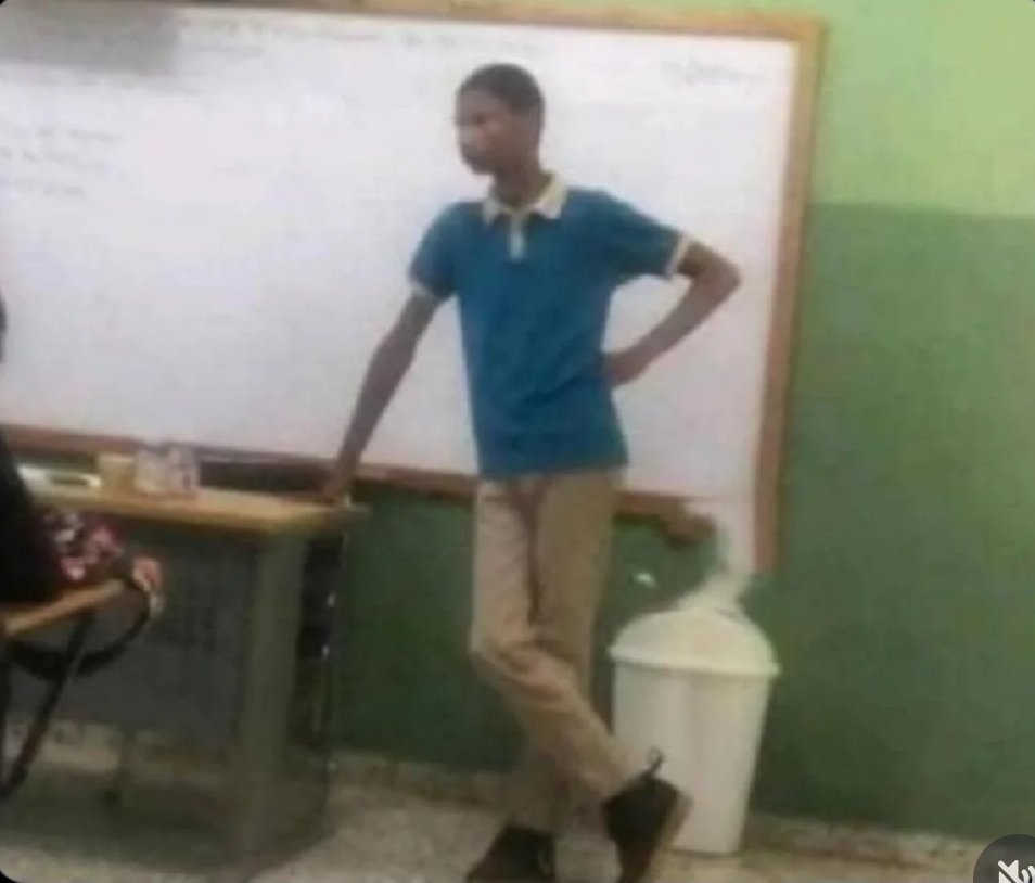 Darker skinn_ ⌚_ (@iambradleycarl) on Twitter photo "You at the back Come share with the class what you're discussing"
Me infront: "You at the back Come share with the class what you're discussing"
Me infront: