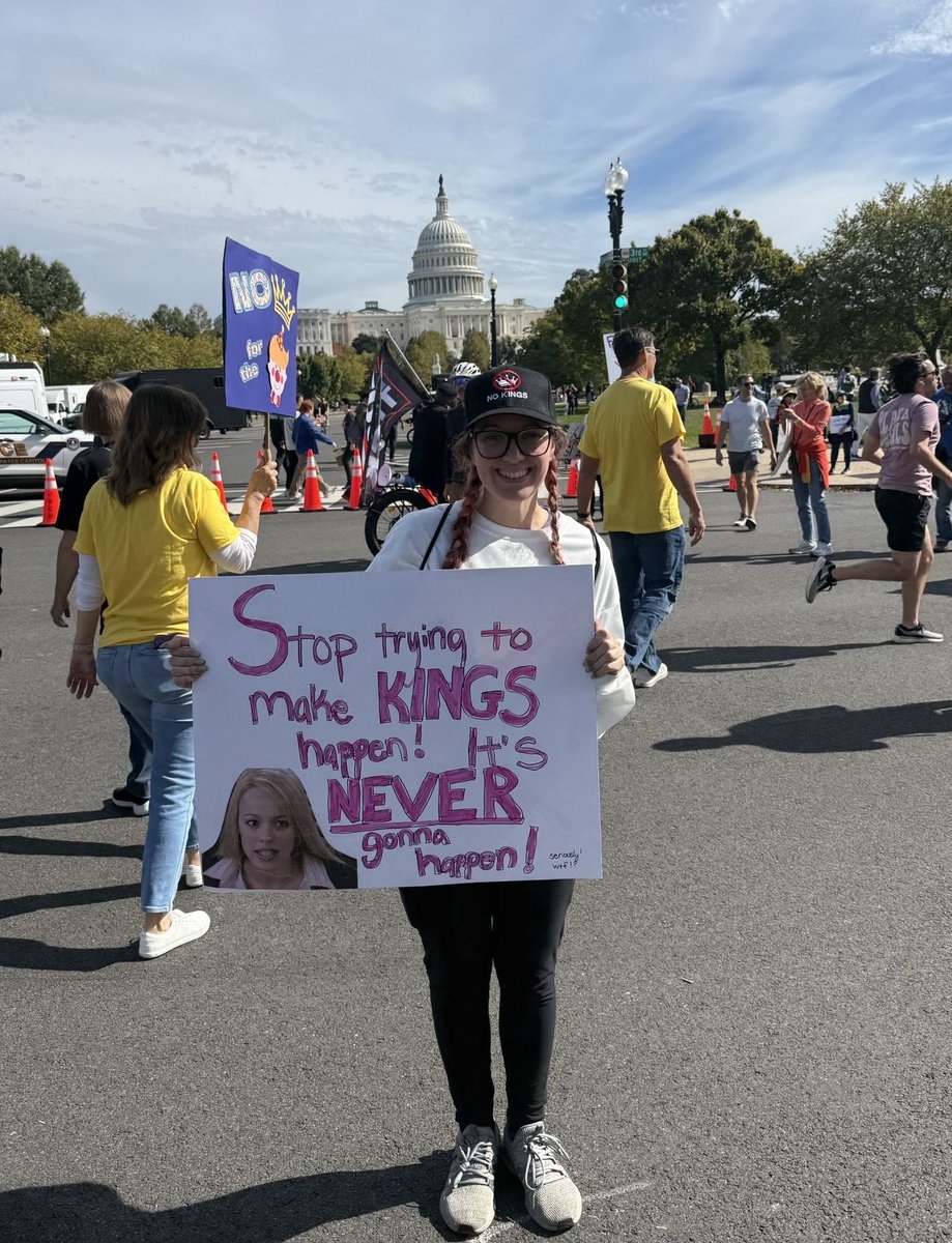 FightForAUnion's tweet image. America DOES NOT and will NOT EVER have a king #NoKings