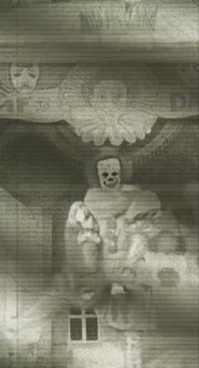 Pennywise performing at the 1908 Derry circus in ‘IT: WELCOME TO DERRY’