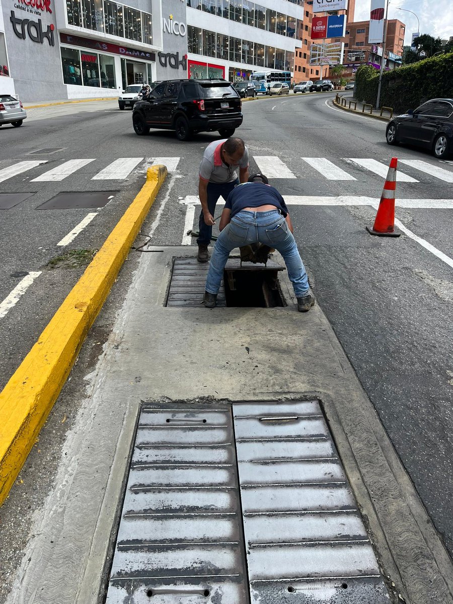 ServiciosElHatillo tweet media