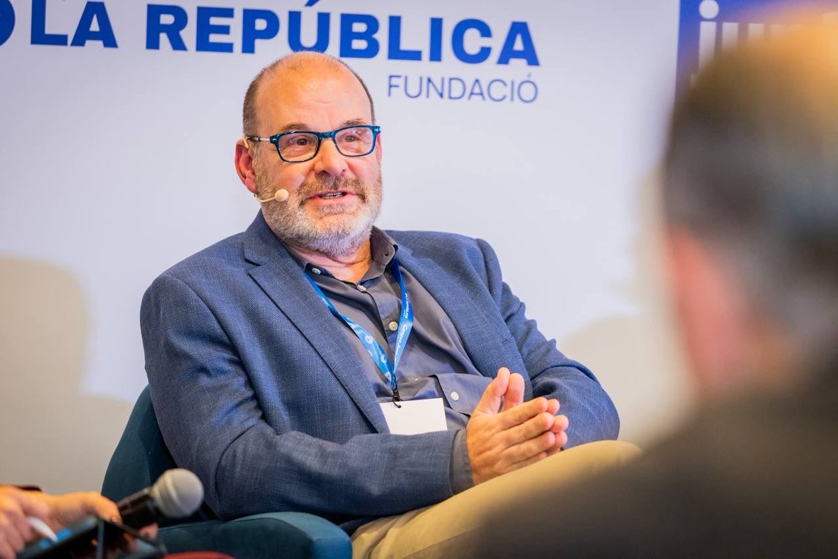 🗣️ “Les tendències lingüístiques son dolentes a tot arreu excepte a Andorra. No és irreversible, però s’han de prendre mesures perquè la tendència canviï. Ja s’està començant a notar a Andorra els efectes de demanar un nivell de català per renovar el permís de residència.”