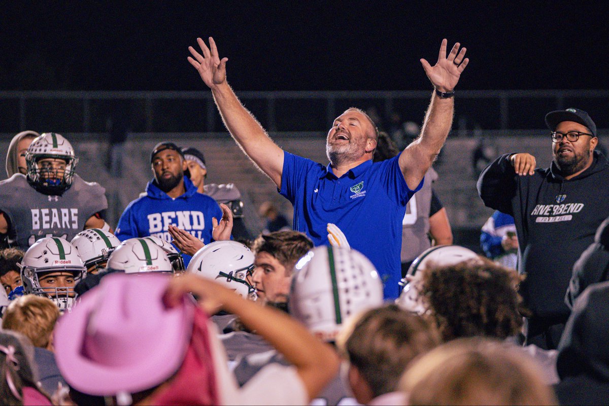 Riverbend 41 – Colonial Forge 27

The Bears keep the streak alive 🐻🔥

In a battle of unbeatens, Riverbend’s run game took over, rolling past Colonial Forge to move to 7-0 on the season. Forge drops to 7-1 after the loss — their first of the year.

From start to finish,