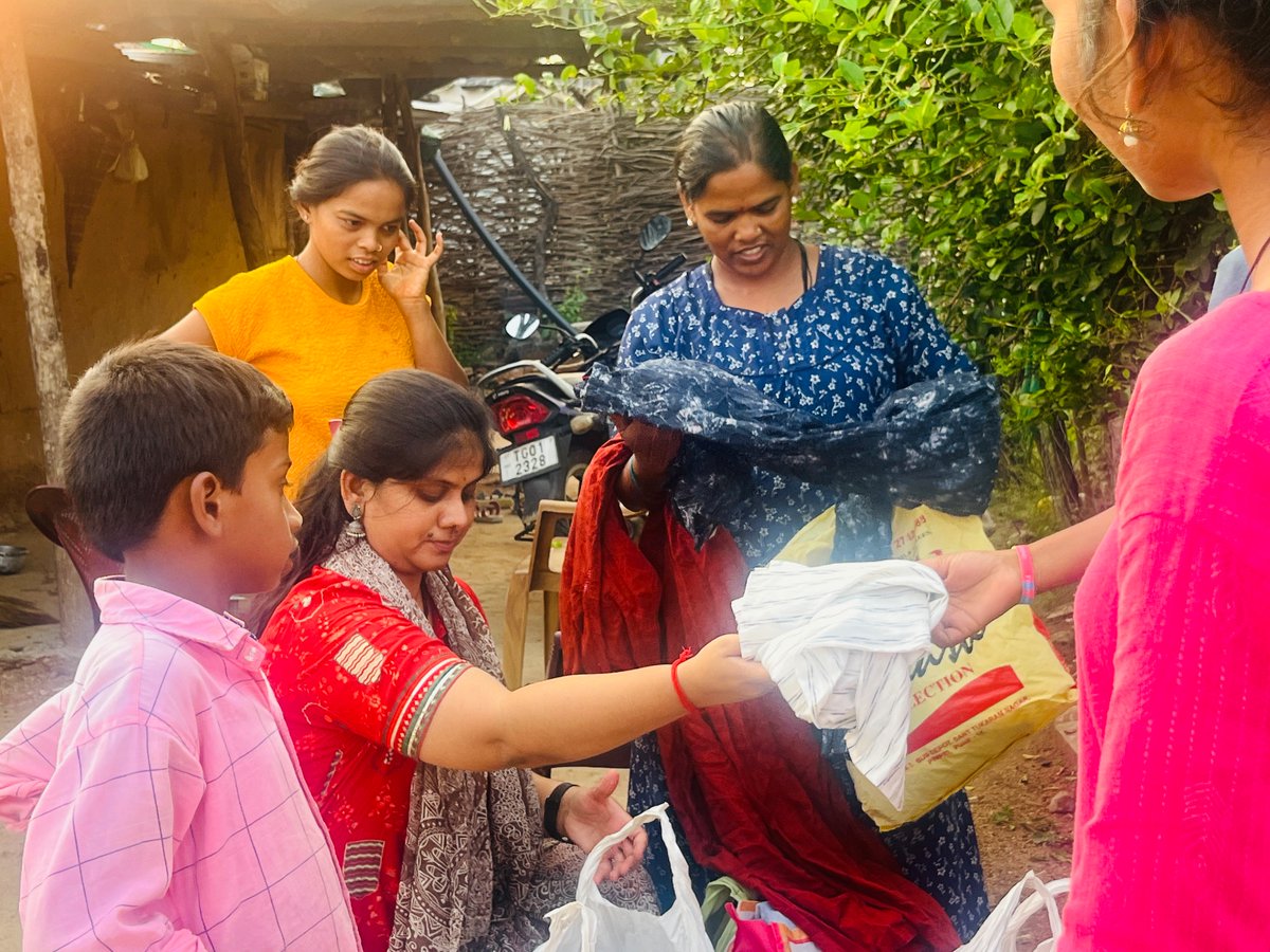 Nikhini_Varma's tweet photo. ఆదివాసీ గూడెంలలో అందమైన రోజు♥️
#Adilabad #Nirrnay
@Collector_ADB @adilabad_sp @KTRBRS https://t.co/i4cg9azuwB