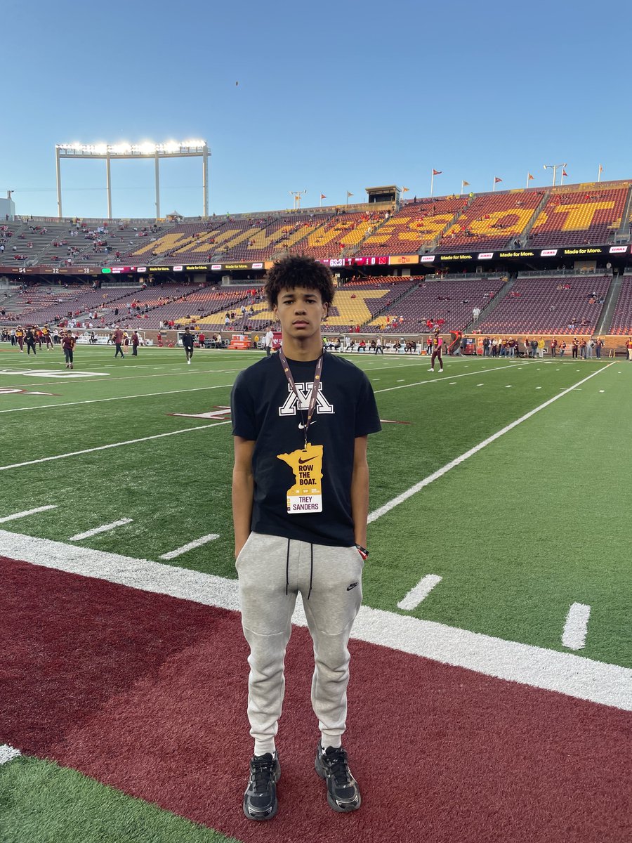 TreySanders_10's tweet image. Had an amazing gameday visit @GopherFootball Thank you to all the coaches and staff for having me to campus to see that great win!
@Tanner_Snustead @RTBRecruiting @Coach_DCollins @PrepRedzoneMN @OJW_Scouting @RyanBurnsMN