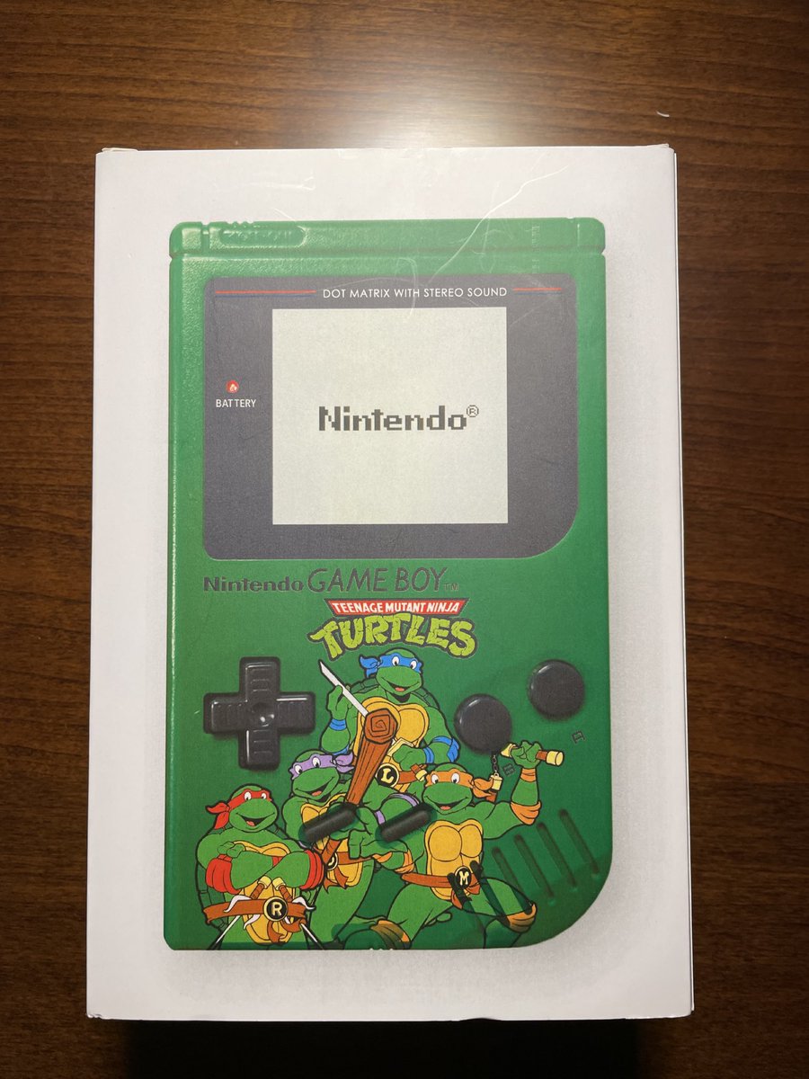 un_toxa's tweet image. Got this marvelous TMNT themed Game Boy from @gameboykingdom ! Looks absolutely stunning!