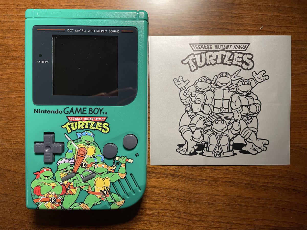 un_toxa's tweet image. Got this marvelous TMNT themed Game Boy from @gameboykingdom ! Looks absolutely stunning!