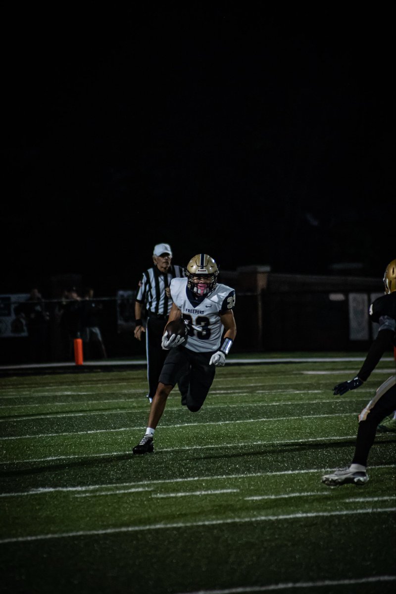 250+ all purpose yards 4tds. (All in the 1st quarter)

hudl.com/v/2T0m2J

Highlights vs valley ⬆️