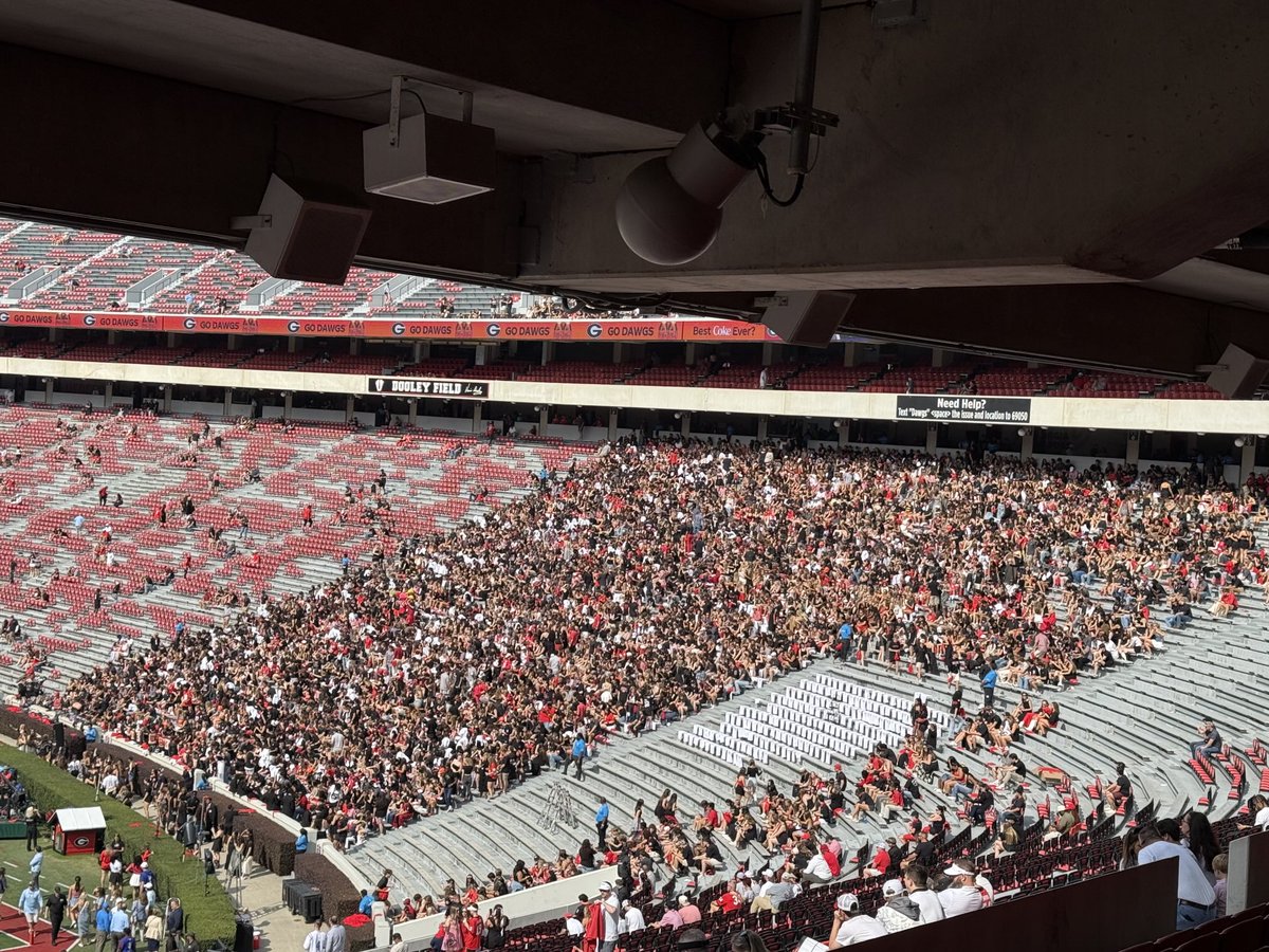Student section at 2:09pm… UGA students ARE ELITE!!! ❤️🖤 Thank you!!
