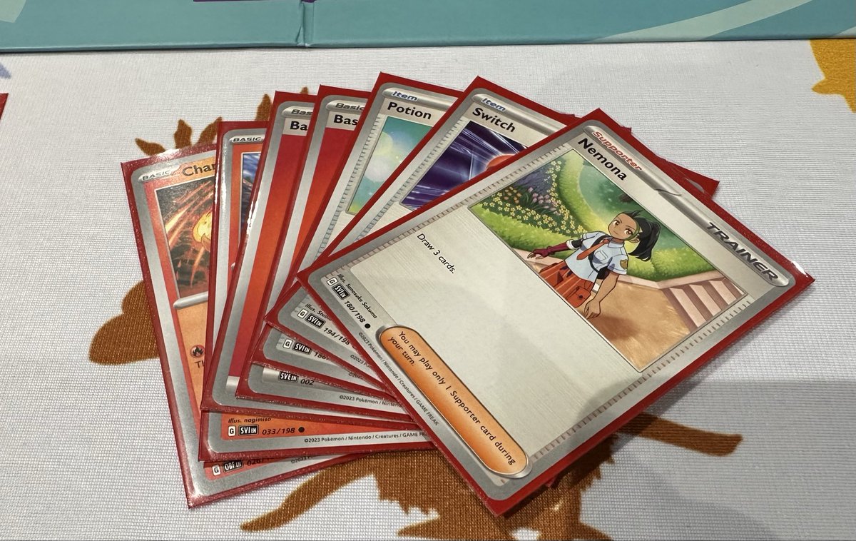 CSSully's tweet image. Increased my nerd cred!
Just learned to play Pokรฉmon at Twitch Con!! Won my first game with Charizard!
Thanks @Jace_CD @Develon_2