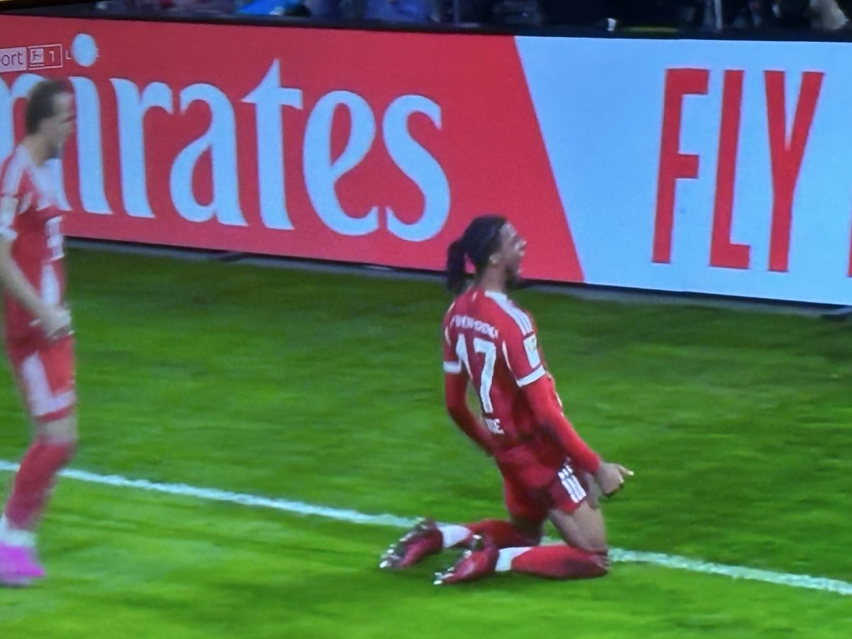 𝘽𝙚𝙣𝙟𝙞𝙁𝘾𝘽 ¹⁷ tweet media