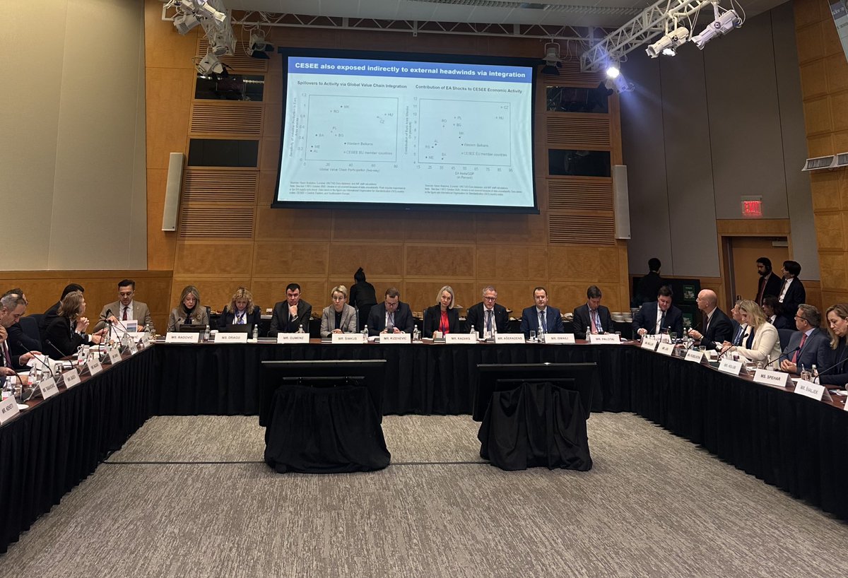 📌Ministar Vuković prisustvovao je REO doručku na temu:

“Prevazilaženje političkog zastoja u Evropi: Od prepoznavanja do djelovanja”