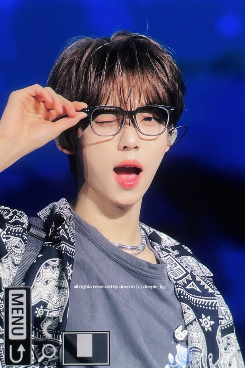 251018 

#한유진 #HANYUJIN #ハンユジン #韓維辰 
#제로베이스원 #ZEROBASEONE #ZB1