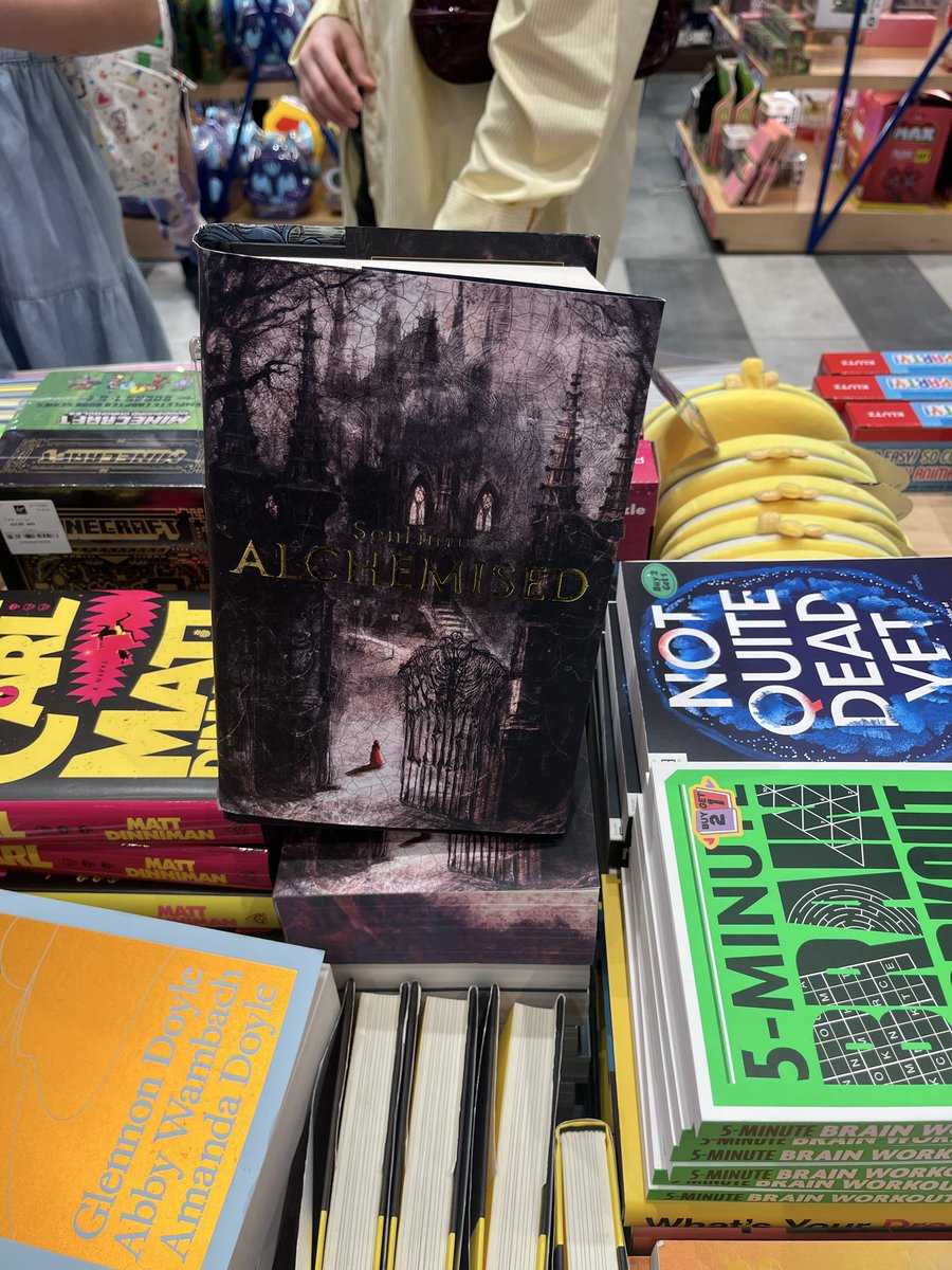 every time i see this book i think of oomf @shecerva