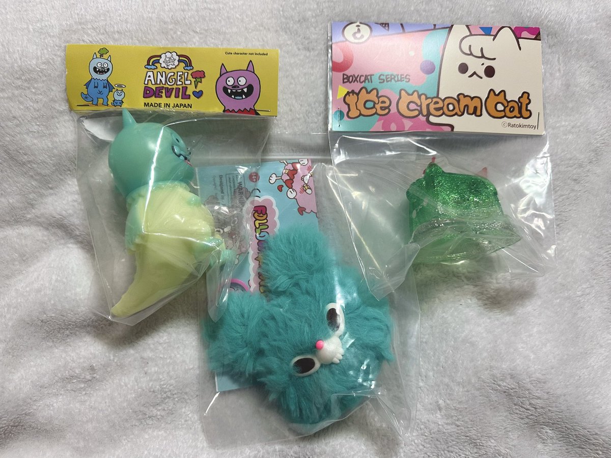 🔋ガル🔋 (@gal_toy_0519) on Twitter photo 本日のお迎え品!
カラーリング近くて可愛い💚🩵
海外作家さんの作品もお迎えできるの本当に嬉しいです😭
POPBOX:<a href="/davidzhorvath/">DAVID HORVATH</a>
おもちゃのもと展/昭和レトロな世界展:<a href="/ratokimtoy/">Ratokim -Follow the Rainbow🌈</a> 本日のお迎え品!
カラーリング近くて可愛い💚🩵
海外作家さんの作品もお迎えできるの本当に嬉しいです😭
POPBOX:<a href="/davidzhorvath/">DAVID HORVATH</a>
おもちゃのもと展/昭和レトロな世界展:<a href="/ratokimtoy/">Ratokim -Follow the Rainbow🌈</a>