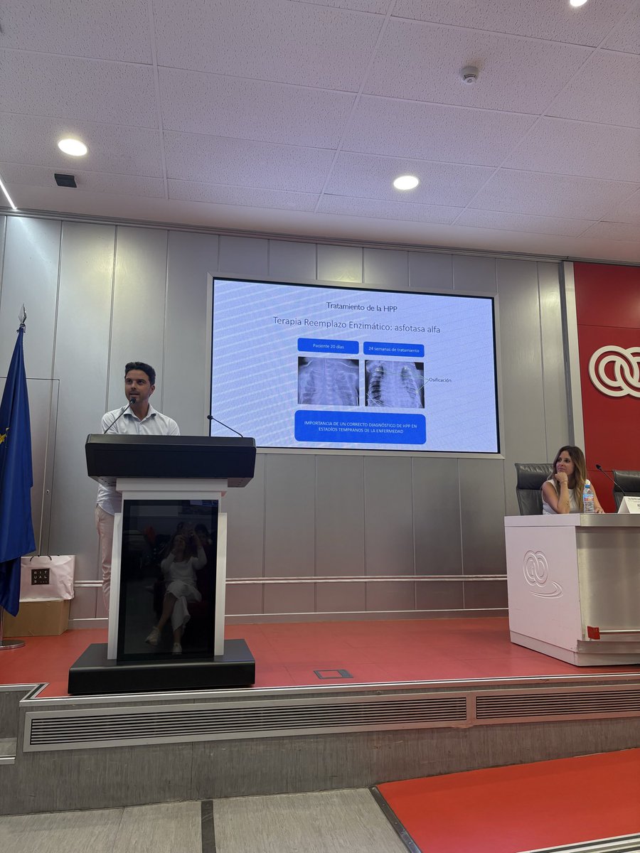 Es el turno ahora del doctor Iván Iglesias de <a href="/CGenactive/">Clínica GenActive</a> que nos cuenta cuáles son las recomendaciones basadas en la investigación 
#EnfermedadesRaras #JornadaAERyOH2025