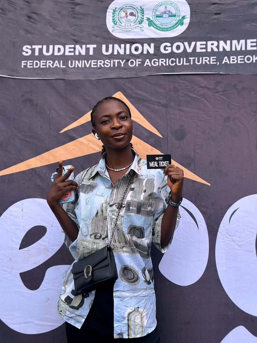 While you're competent,ensure you're visible........ToluwanimiObisesan'25.

Kamp be feeding us WORDS and FOOD.
You're not here keh?