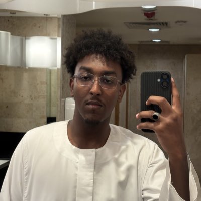 eewad3's tweet photo. #NewProfilePic 
في حاجة يبتسمو ليها؟ https://t.co/q8bPTm62Si