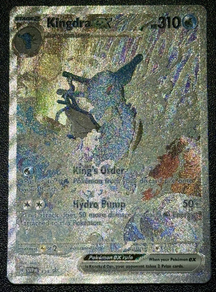 RawCollection's tweet photo. Kingdra EX 🌊
One of the cleanest cards I own — holo texture and artwork go crazy.

Straight from the binder, not the vault 👀💧
#PokemonTCG #RawCollect #EXEra #HoloFlex #CollectorLife https://t.co/cs1qPASrGb