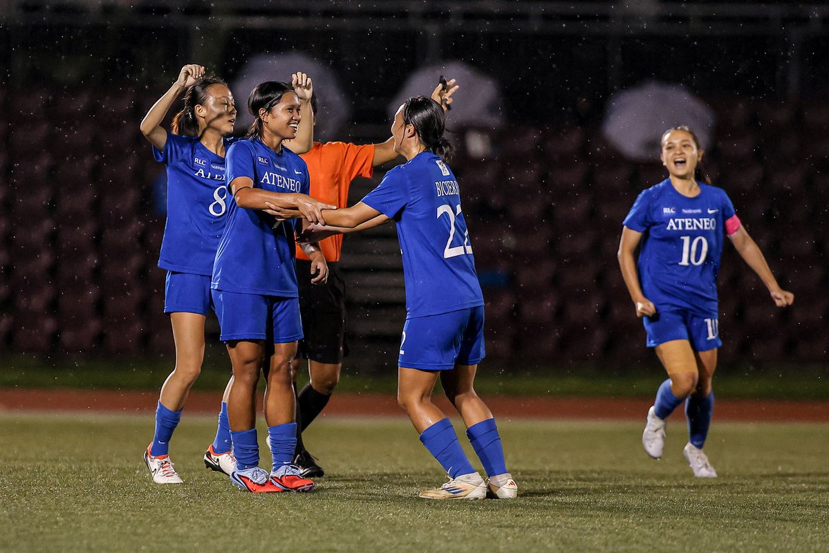 TheGUIDONSports's tweet image. KATIPUNAN’S BEST

The Ateneo Blue Eagles completed their season sweep of the UP Fighting Maroons in the UAAP Season 88 Women’s Football Tournament, 2-1.

tgdn.co/49gwwrM

#AteneoFootball
#OneBigFight
#UAAPSeason88
