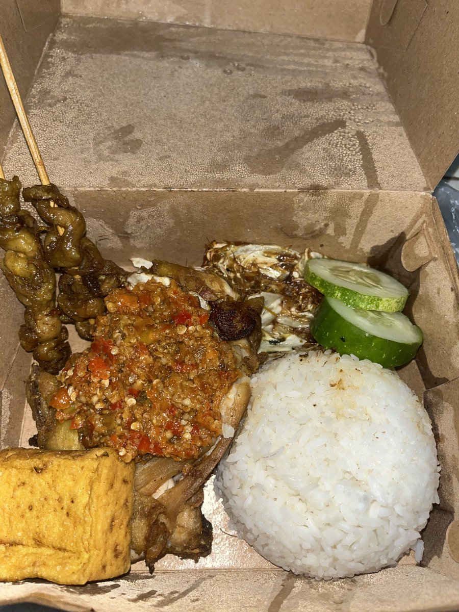 ris 🌱 tweet media