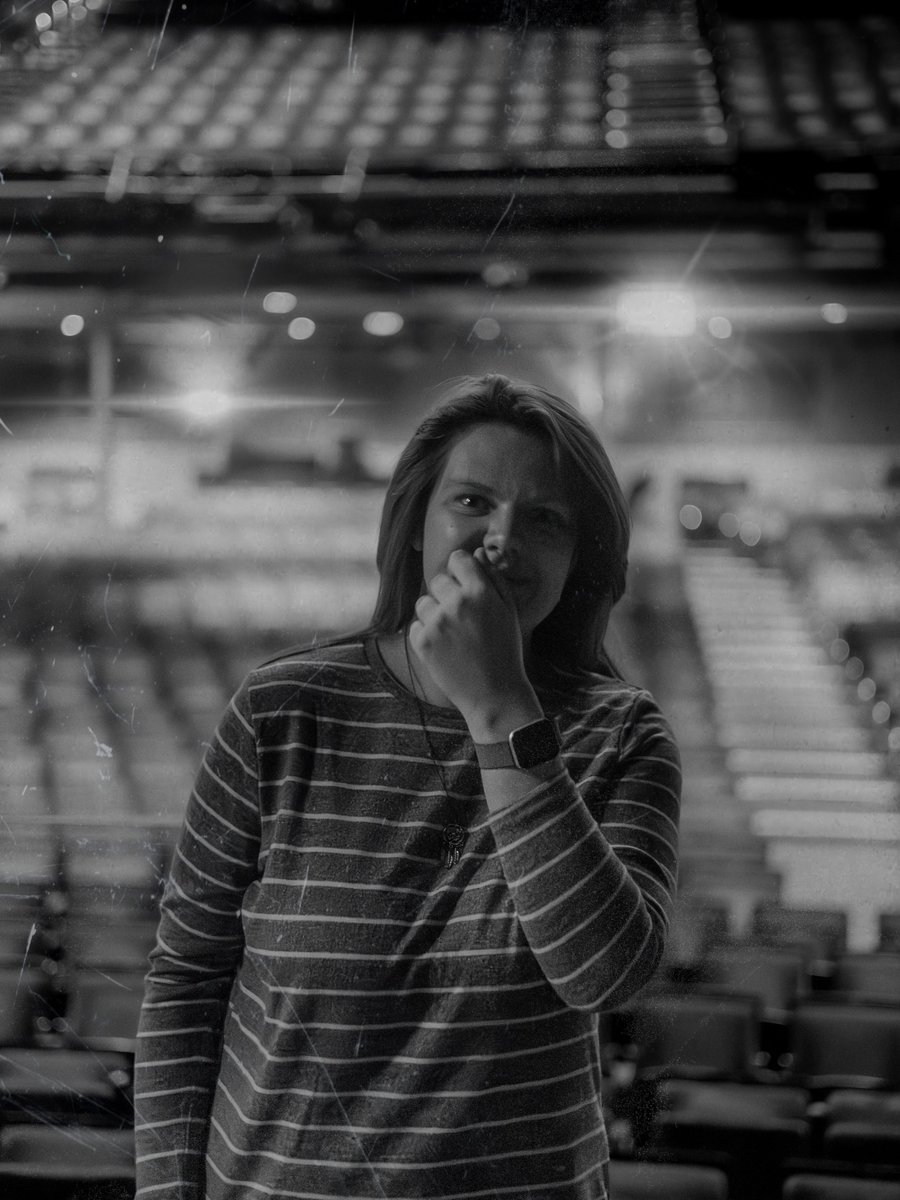 erm... there's 2,271 seats behind me...