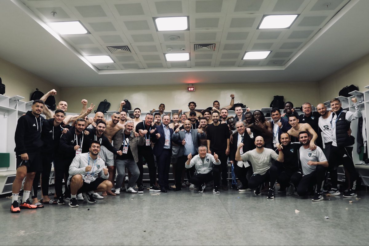 Kocaelispor's tweet photo. İZMİTLİYİZ BİZ! 🤫 https://t.co/bu2gbt6UE2