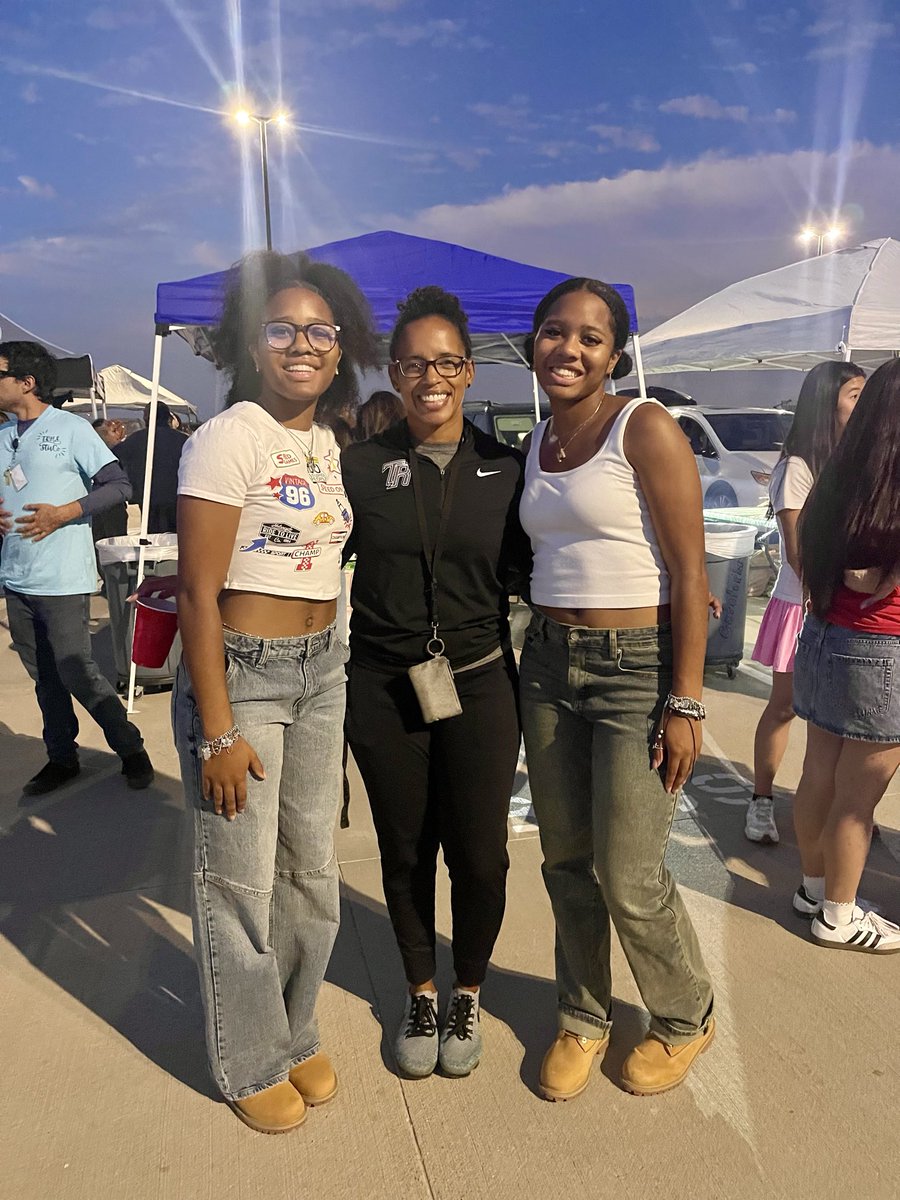 2025 Hoco Tailgaite🤍🤍 #RandleAlum #TRackGirls